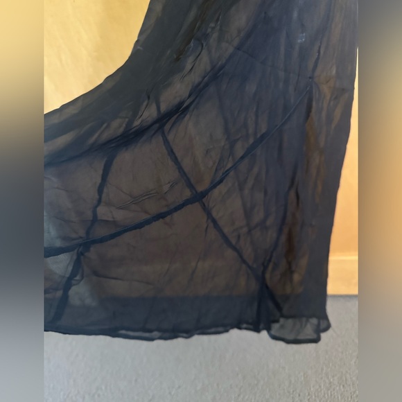 Vintage Black Sheer Chemise Nightgown, Detailed Lace Trim, Small, Like New! - Picture 5 of 9